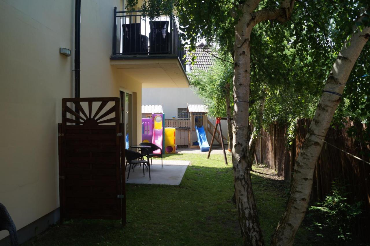 Bursztyn 2 Apartment Rewal Bagian luar foto