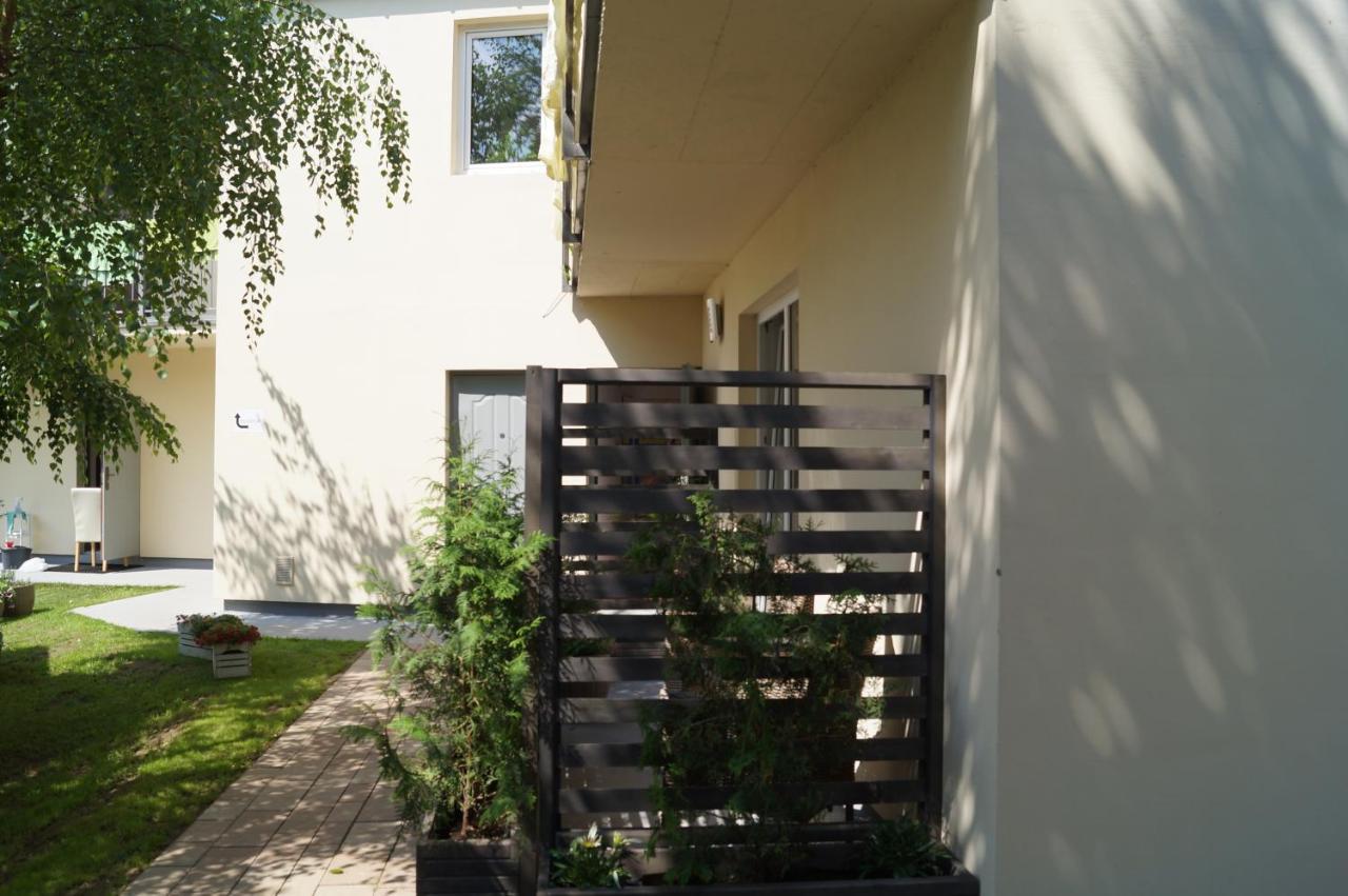 Bursztyn 2 Apartment Rewal Bagian luar foto